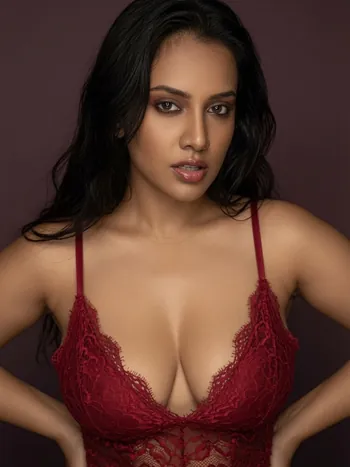 Alkapuri call girls